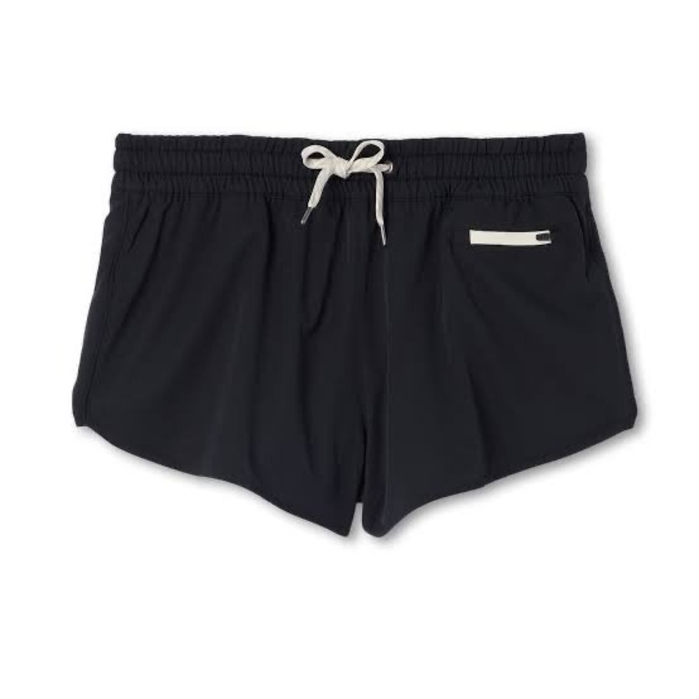 Vuori Clementine 2.0 Short 2.5" Black Small New With Tags